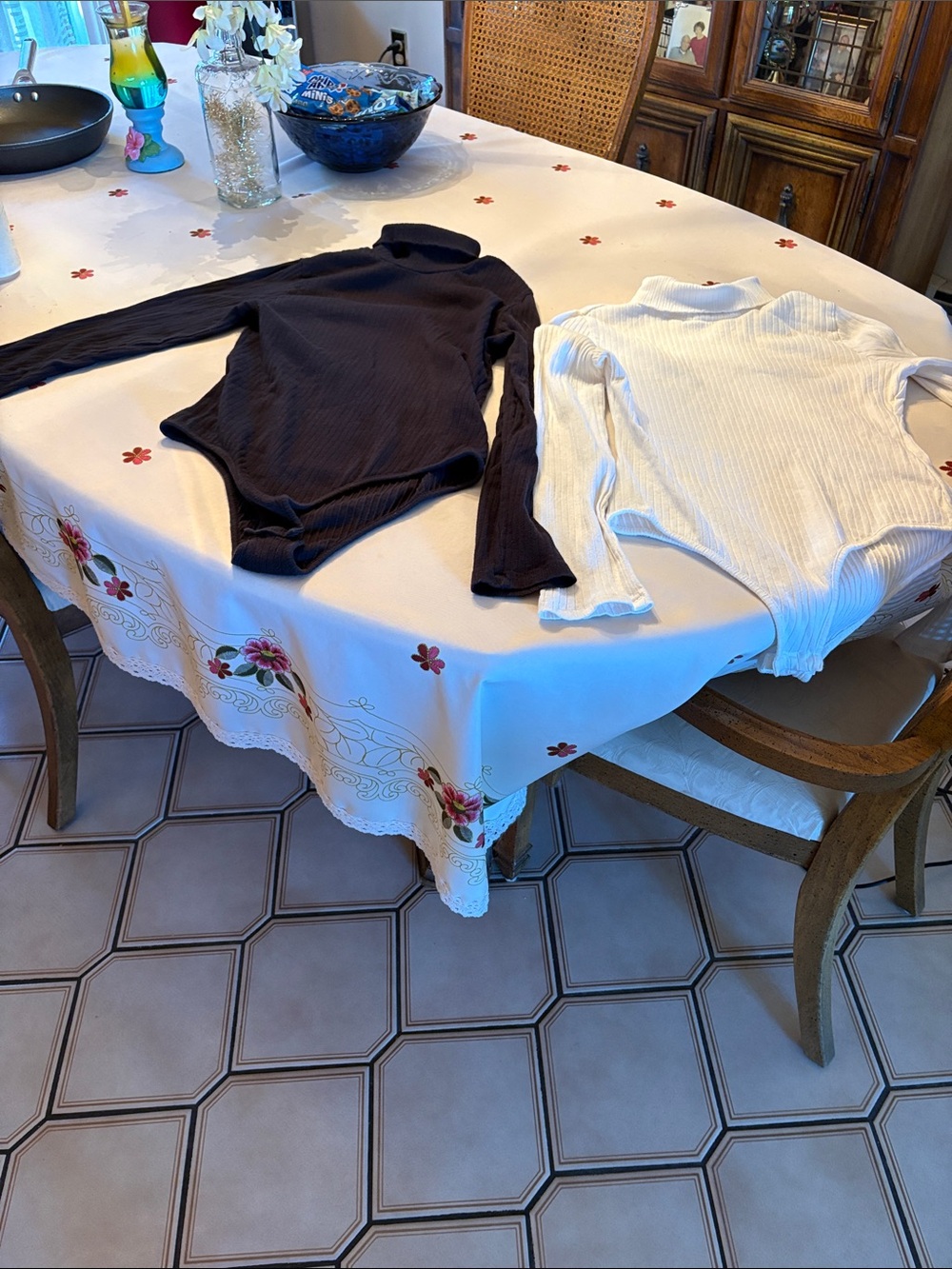 womens xl set of 2 Ribbed Long-Sleeve Turtleneck Top bodysuit black and White